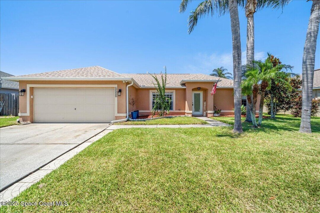 1110 Jay Pl in Melbourne, FL - Building Photo