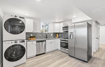3380 S Canosa Ct in Englewood, CO - Building Photo - Building Photo
