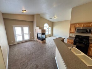 9125 Goose Lake Way in Las Vegas, NV - Building Photo - Building Photo