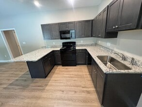 716 S Spring St in Jacksonville, AR - Building Photo - Building Photo