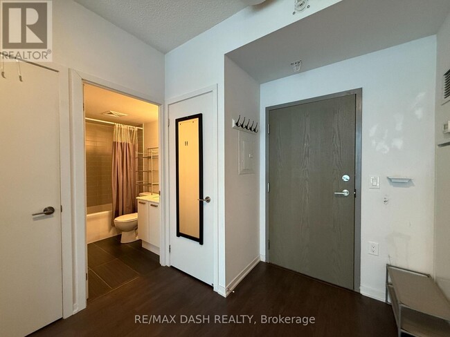 36-15036 Lisgar St in Toronto, ON - Building Photo - Building Photo
