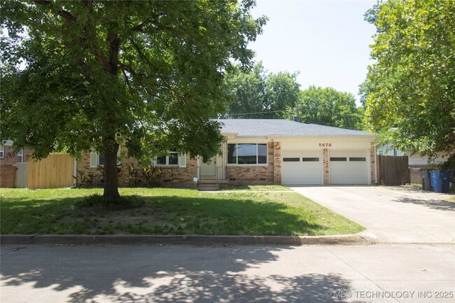 property at 5678 S Yorktown Pl