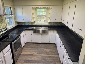 530 Simon Ave W in Dassel, MN - Building Photo - Building Photo
