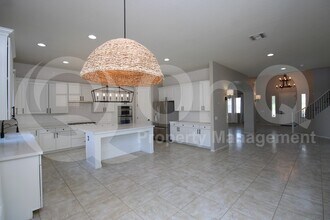12908 W Sierra Vista Dr in Glendale, AZ - Building Photo - Building Photo