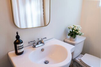 2628 Hacienda Way in Santa Barbara, CA - Building Photo - Building Photo