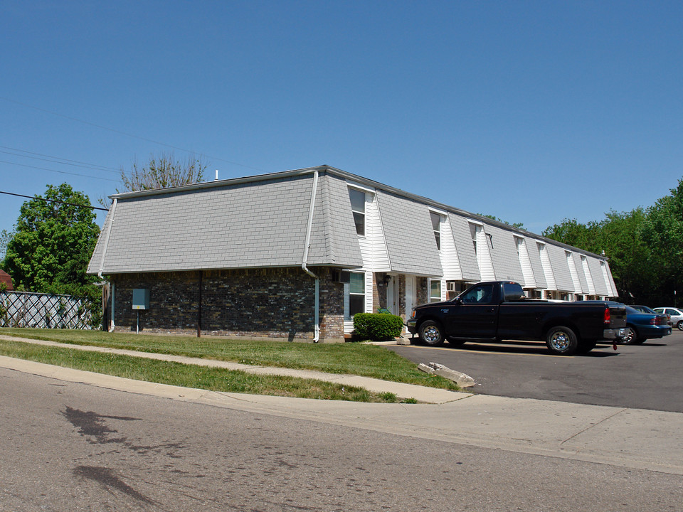 281-297 W Orville St in Fairborn, OH - Building Photo