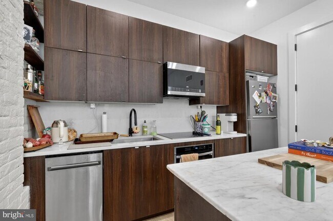 property at 59 N 2nd St