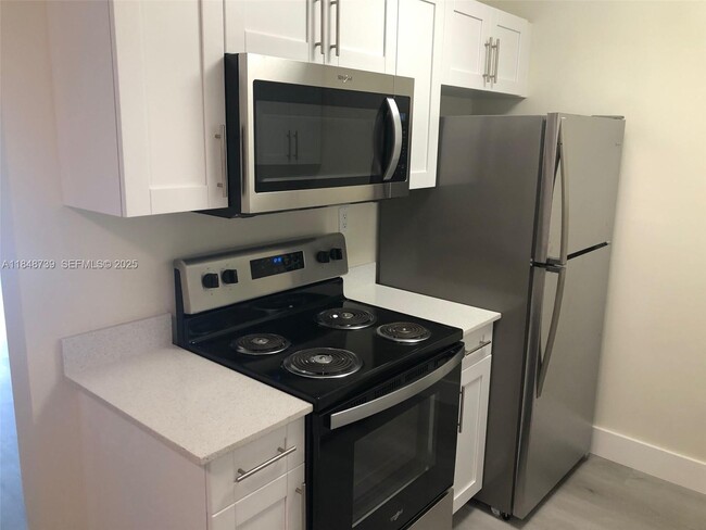 property at 10748 N Kendall Dr