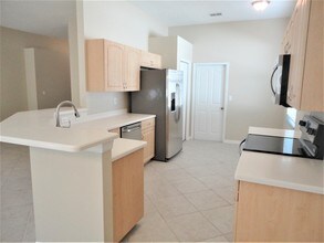 1510 Canoe Dr in Lutz, FL - Building Photo - Building Photo