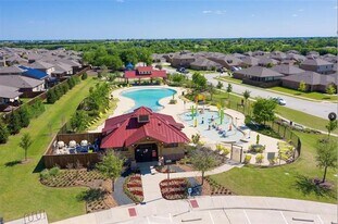 604 Meadow Wood Ln in Princeton, TX - Building Photo