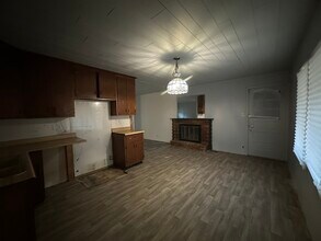 1503 Eastview Ave in Danville, IL - Building Photo - Building Photo