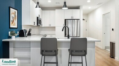 955 Bannock St, Unit 711 in Denver, CO - Building Photo - Building Photo