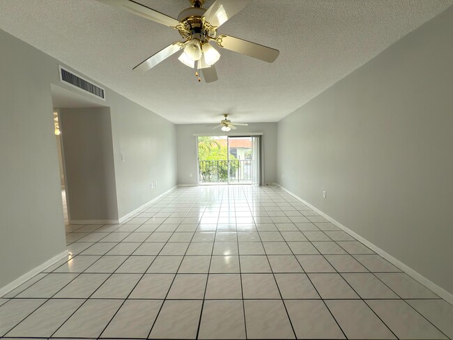 property at 805 W Oakland Park Blvd