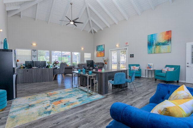 The Palisades in Sierra Vista, AZ - Building Photo - Interior Photo