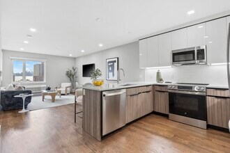 60-64 68TH St in West New York, NJ - Building Photo - Building Photo