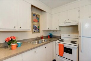 3027 Adams Blvd in Greenville, NC - Building Photo