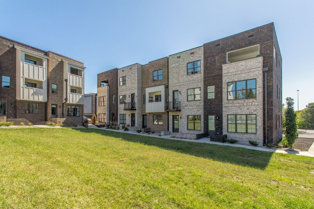 732 Inspiration Blvd in Nashville, TN - Foto de edificio