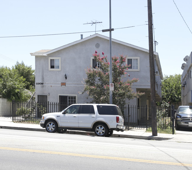 11908 Vanowen St in North Hollywood, CA - Building Photo - Building Photo