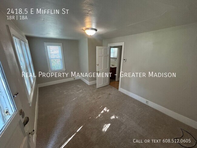 2418.5 E Mifflin St in Madison, WI - Foto de edificio - Building Photo