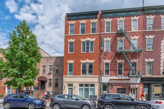 467 Tompkins Ave in Brooklyn, NY - Building Photo - Building Photo