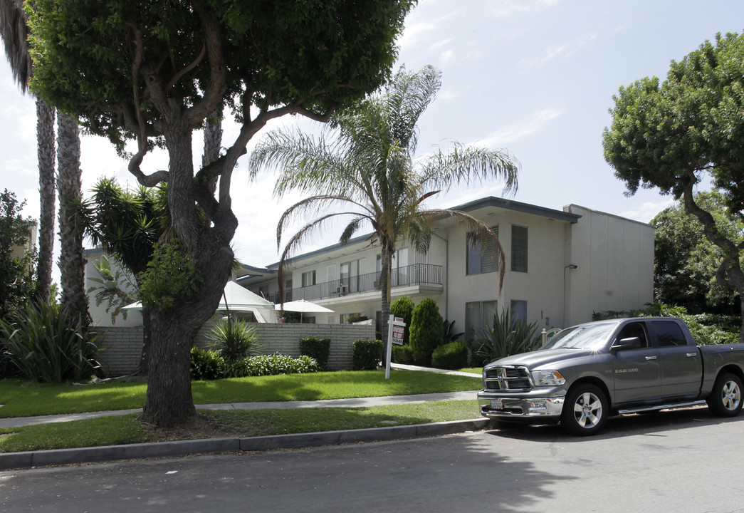 Springhill 2 Apartments in Fullerton, CA - Foto de edificio