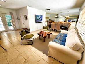 1018 Lake Josephine Dr in Sebring, FL - Building Photo - Building Photo