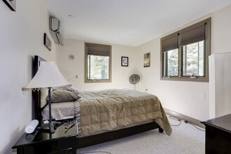 4949 Allan Rd, Unit Apt A in Bethesda, MD - Building Photo - Building Photo
