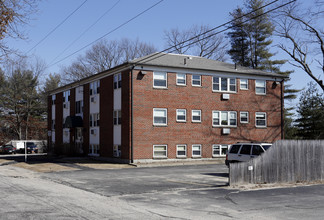 Warwick Terrace Annex in Warwick, RI - Building Photo - Building Photo