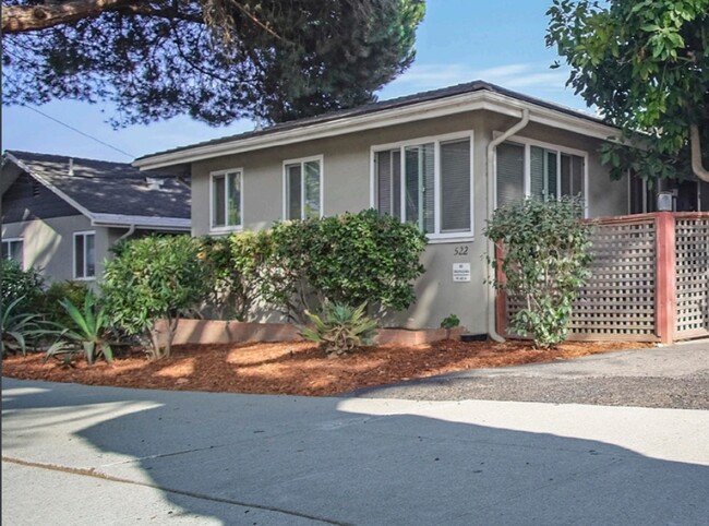 522 E Anapamu St