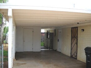 43 W Busby Dr in Sierra Vista, AZ - Foto de edificio - Building Photo