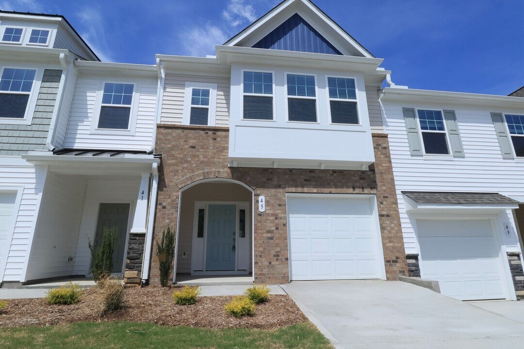 45 Lavender Ln in Clayton, NC - Building Photo