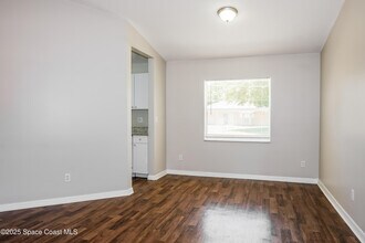 1510 Glencove Ave NW in Palm Bay, FL - Building Photo - Building Photo