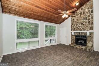 587 Farmbrook Trail NE in Kennesaw, GA - Building Photo - Building Photo