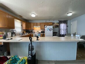 917 20th Ave in Coralville, IA - Building Photo - Building Photo