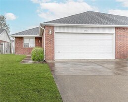 2006 S Old Wire Rd in Rogers, AR - Building Photo