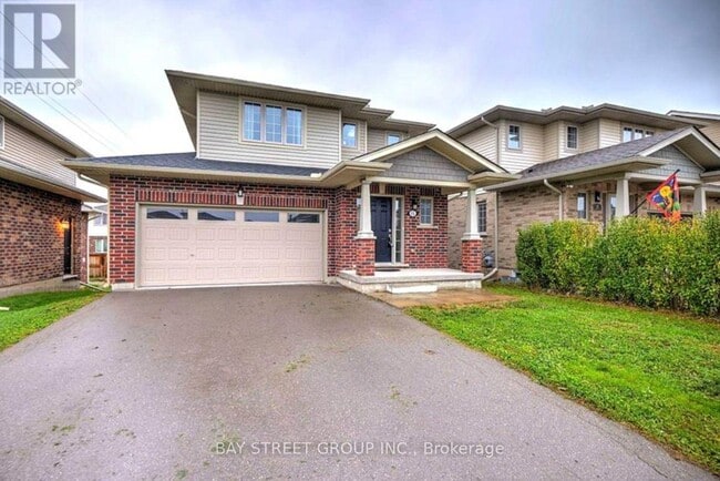 property at 15 Kenmar Ct