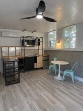 24606 University Ave, Unit 24606 University Unit B in Loma Linda, CA - Building Photo - Building Photo