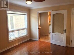 6211 Fullerton Crescent in Mississauga, ON - Building Photo - Building Photo