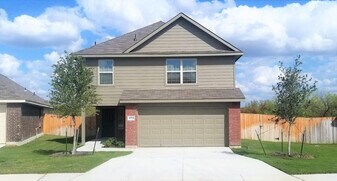4714 War Horse Dr in San Antonio, TX - Building Photo