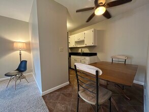 2601 Hillsboro Pike, Unit Villager in Nashville, TN - Building Photo - Building Photo