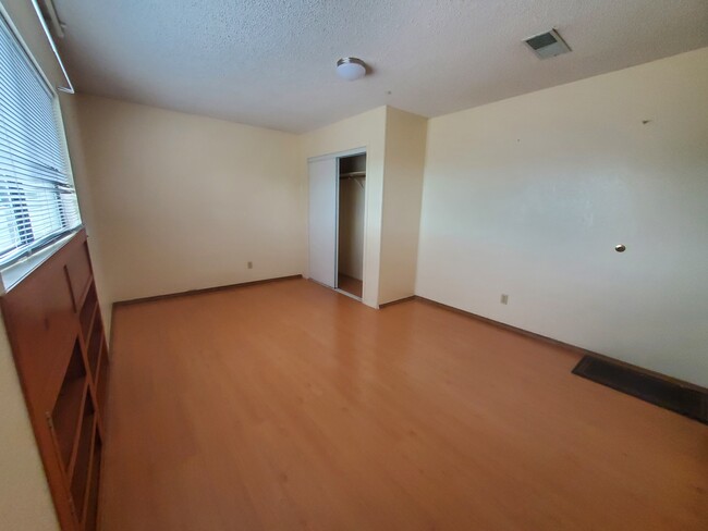 2140 Boca Raton St in Hayward, CA - Building Photo - Building Photo