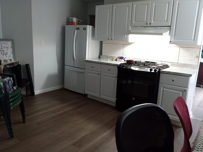 301 W Camplain Rd, Unit #1
