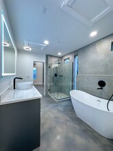 630 Montana St in San Antonio, TX - Building Photo - Building Photo