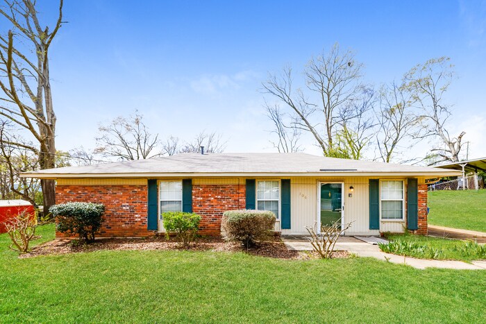 106 Brookhaven Dr in Prattville, AL - Building Photo