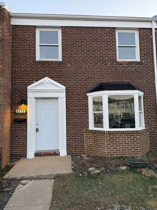 8115 Community Dr in Manassas, VA - Building Photo