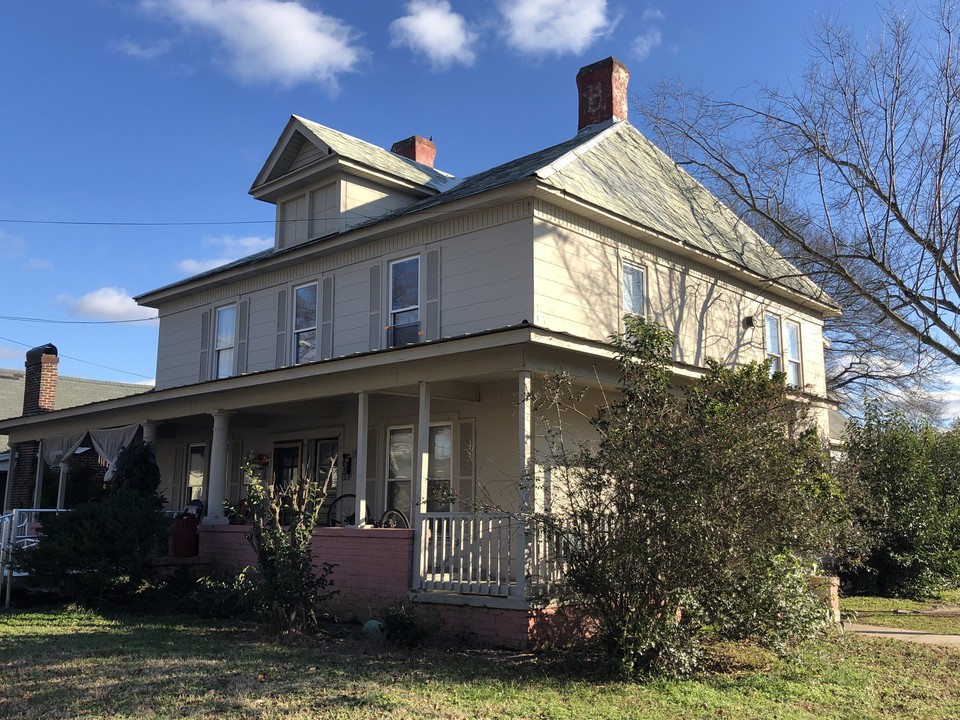 Moses Apartments in Gastonia, NC - Building Photo