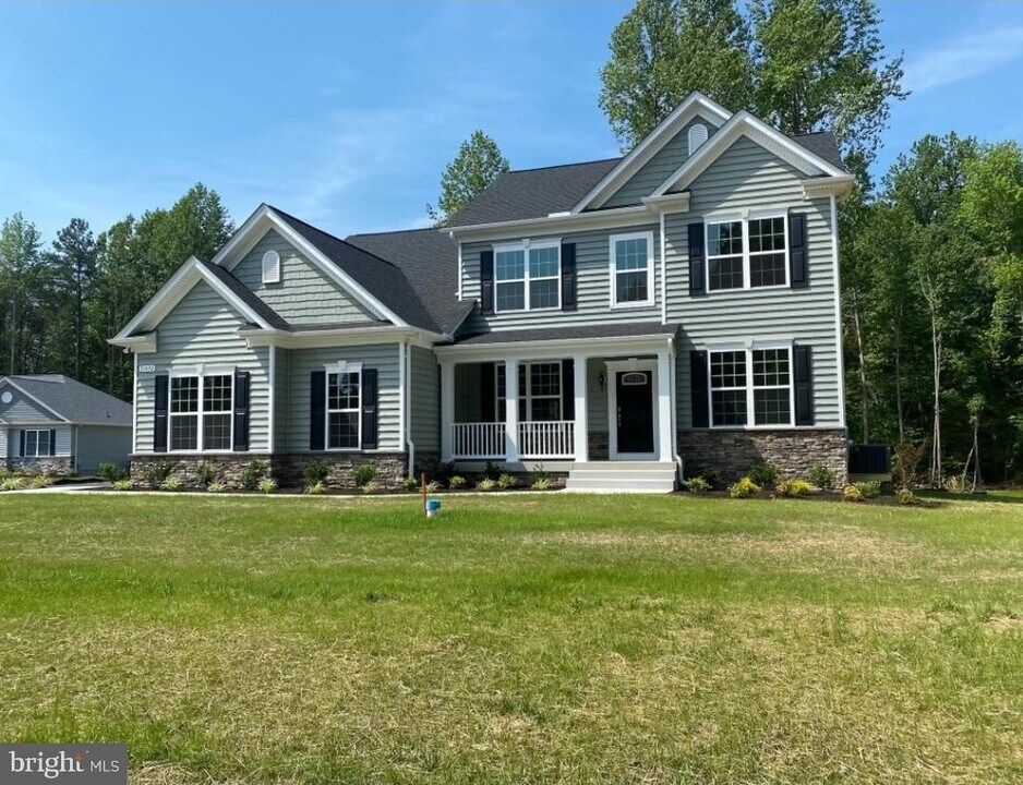 11492 Wisteria Ln in King George, VA - Building Photo