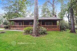 4080 Oak Stone Dr in Douglasville, GA - Building Photo