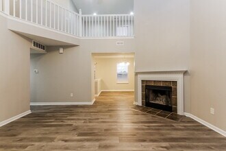 2633 Shadowbrook Trace in Greenwood, IN - Building Photo - Building Photo