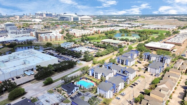 property at 2701 W Bellfort Ave